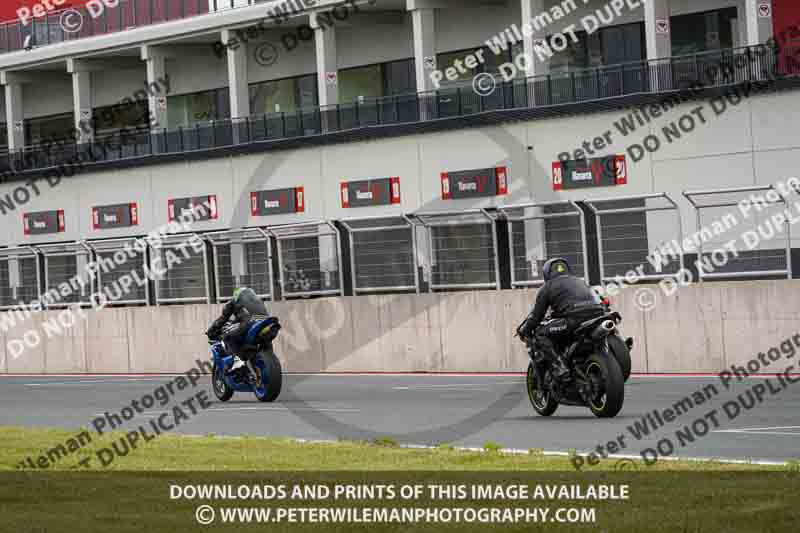 cadwell no limits trackday;cadwell park;cadwell park photographs;cadwell trackday photographs;enduro digital images;event digital images;eventdigitalimages;navarra;no limits trackdays;peter wileman photography;racing digital images;trackday digital images;trackday photos